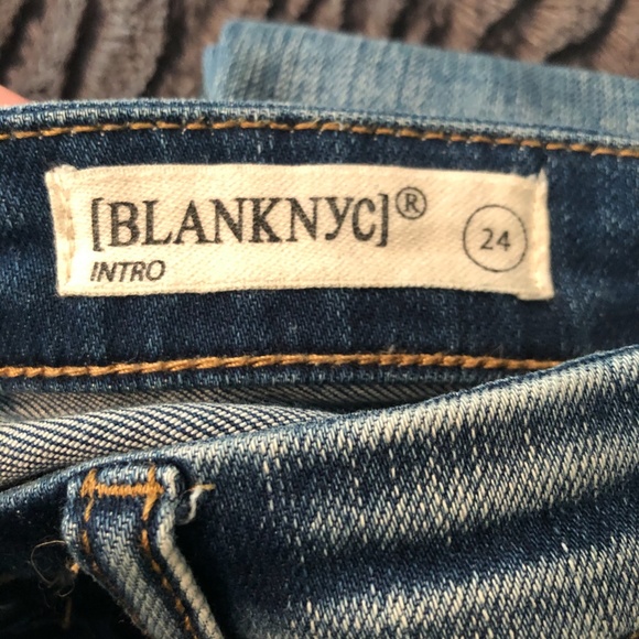 BlankNYC Ripped Light Blue Intro Skinny Jeans - Picture 5 of 5